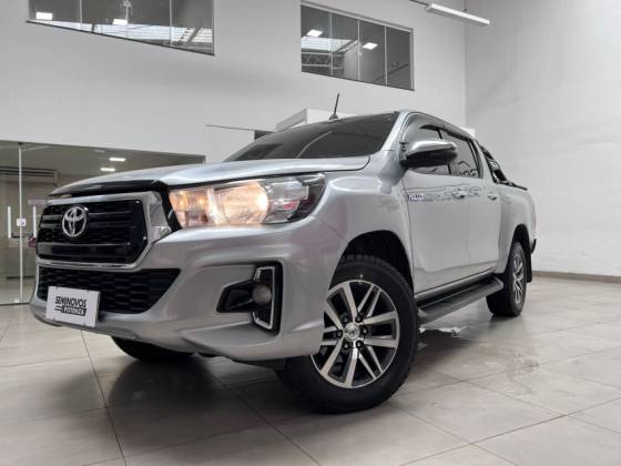 TOYOTA HILUX 2.8 SRV 4X4 CD 16V DIESEL 4P AUTOMÁTICO